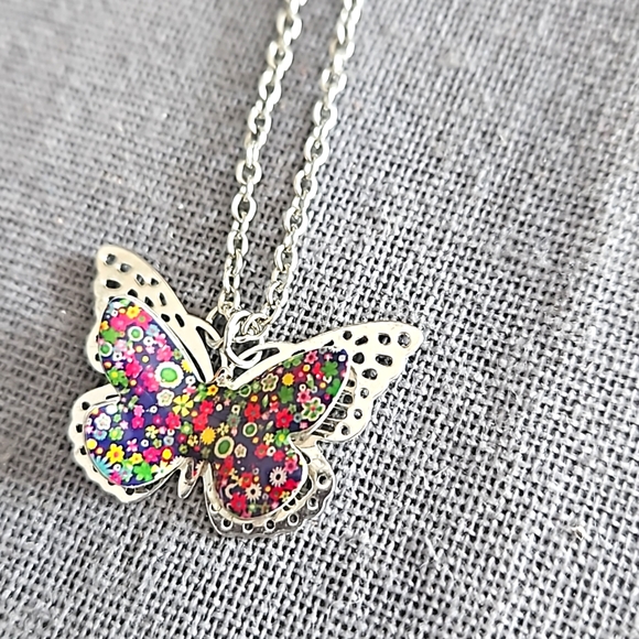 Lot of 5 dainty necklaces butterflies fairy crystals chains EUC - Picture 10 of 10